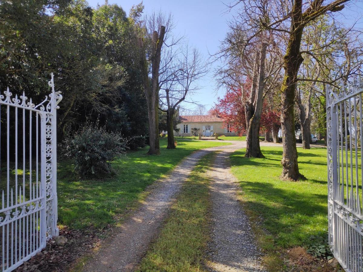 Au Chateau Juillac Kültér fotó